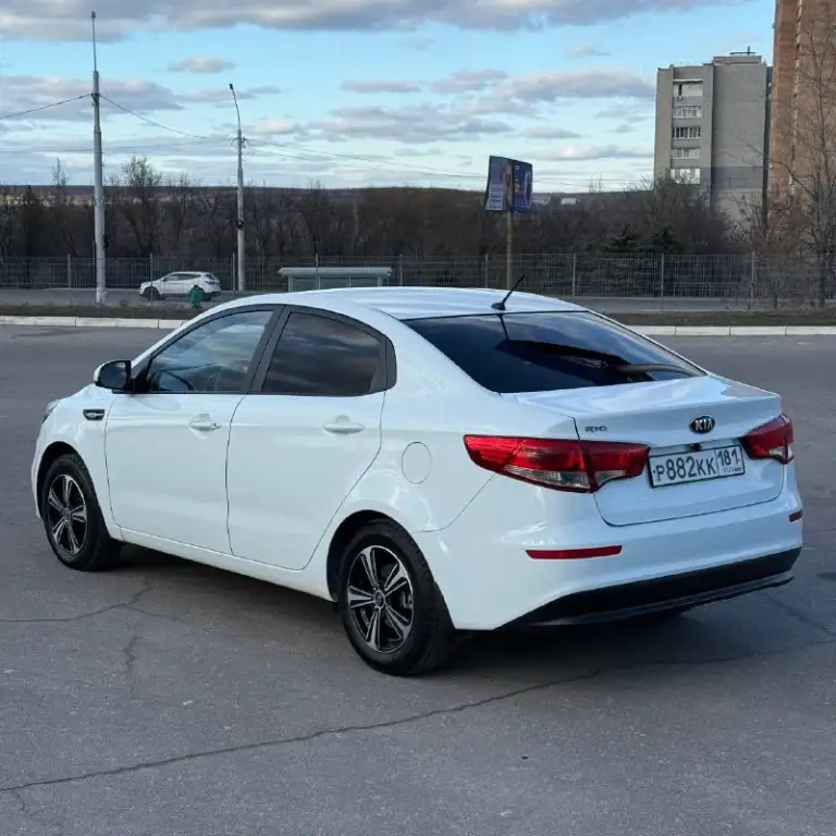 Продам kia rio 2015 года (рестайлинг) 135 тыс пробега, в отличном состоянии, вложений не требует, без дтп и окрасов, все менялось вовремя, 2 ключа, сигнализация, подогревы сидений, руля, зоны дворников, все стекла родные.
Цена 1150000р
+79591917710
📞 Звоните: +7(959)1917710 - фотография - 4