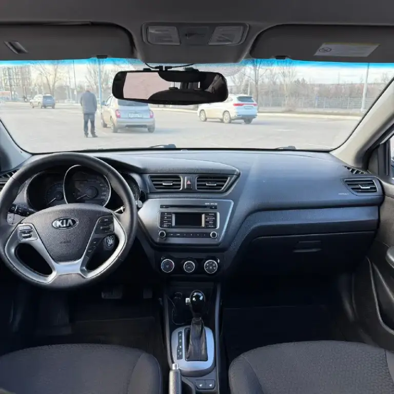 Продам kia rio 2015 года (рестайлинг) 135 тыс пробега, в отличном состоянии, вложений не требует, без дтп и окрасов, все менялось вовремя, 2 ключа, сигнализация, подогревы сидений, руля, зоны дворников, все стекла родные.
Цена 1150000р
+79591917710
📞 Звоните: +7(959)1917710 - фотография - 8