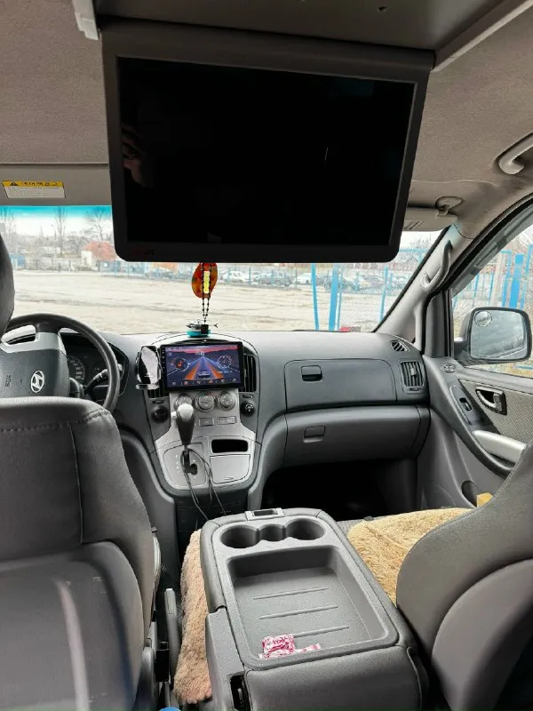 Продам hyundai grand starex 2011 год двигатель : 2.5 л. С. ) коробка :автомат автомобиль в отличном состоянии, прошло большое то перед продажей большой и надежный семейный автомобиль установлена новая магнитола teyes cc3 2k подогрев передних сидений сзади есть телевизор мотор прошел капитальный ремонт 50т км подробности по телефону : +79490947515 цена :1.650.000₽ торг
📞 Звоните: +7(949)0947515 - фотография - 6