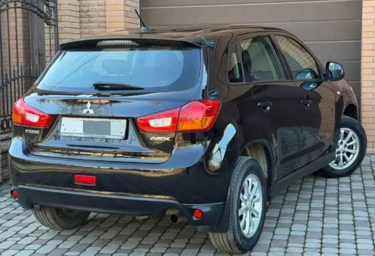 Продам mitsubishi asx рестайлинг, 2014 года выпуска, объем двигателя 1.6 117 л. С, кпп механика (самая надёжная связка в линейке), родной пробег 155.000 км родной!, 1 хозяин, без дтп, в родном окрасе!, состояние автомобиля не выразить на фото, без каких-либо нюансов!, идеальное состояние. Автотека ✅

Комплектация: подогрев сидений, 4 стеклоподъёмника, кондиционер, подогрев стёкол, abs esp, мультимедиа с хорошим звуком, aux, бортовой компьютер, складывание зеркал, и многое другое для комфортного вождения.

Авто обслуживался всегда по регламенту, на данный момент полностью обслужен, не требует вложений от слова совсем!, 2 комплекта колес.

Очень надёжный японский красовер, комфортабельный и вместительный.

По документам любой вид оформления.

Цена 1.150.000р

Номер телефона
+7949-564-47-36
+7949693-58-50
📞 🇷🇺 Звоните: +79495644736 - фотография - 4
