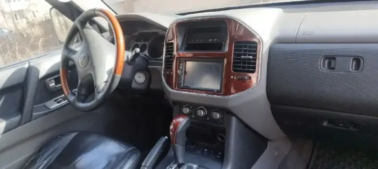Продам автомобиль mitsubishi pojero 3.
2002Года выпуска.
Полная комплектация (люк,4 стеклоподъёмника, двухзонный климат, кондёр работает)
Работает отлично, коробка не мигает
Раздатка работает во всех режимах
По тех. Части вложений не требует
Салон в нормальном состоянии, электроприводы работают
Авто находится в донецке ( калининский район)
Цена 900т. Р
Аргументированный торг у капота
+79494139213
📞 Звоните: +7(949)4139213 - фотография - 7