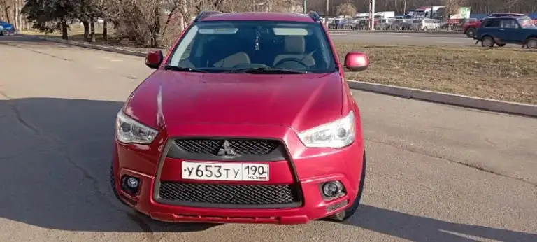 Mitsubishi asx
Год: 2012
Объем 1.8 ctv.
В хорошем состоянии как внешне так и по технике ухоженный вложений не требует сел и поехал.
Всё работает штатно абсолютно всё до мелочей двигатель работает ровно без шума
Один владелец с автосалона.
Резина зима шипы.
Осмотр донецк макеевка
Цена 1🍋
Телефон+79498340074
📞 Звоните: +7(949)8340074 - фотография - 1