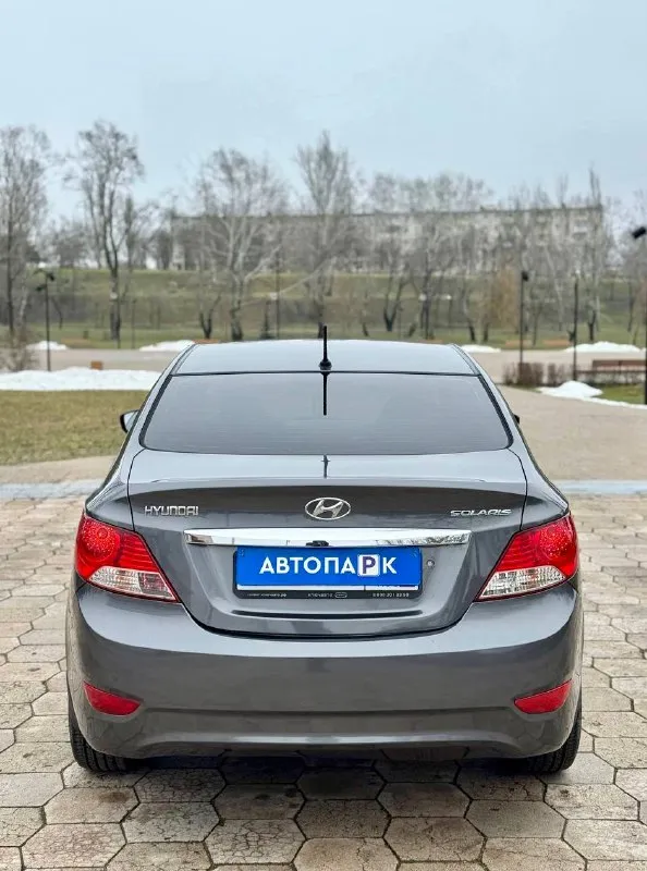 🇰🇵 Hyundai solaris

💰Цена: 750 000р
🏢Город: мариуполь
📅Год выпуска: 2011
🧾Пробег: 220 050км.
⚙️Двигатель: 1.6
⛽Топливо: бензин
⚙️Кпп: механика

📞 Телефон:

+7-949-727-41-51
+7-949-551-91-52
+7-989-263-55-56

💾 Описание

Solaris  – проверенный временем городской автомобиль, который сочетает в себе экономичность и уверенную управляемость.

✅Оригинальный пробег
✅Отличное состояние как
Внешне, так и технически

Хорошая комплектация:
Кожаный мульти-руль, полный электопакет, подогрев сидений, обогрев зоны дворников, птф, гидроусилитель, airbag, abs, оригинальные литые диски r16.

Улица шевченко 269

🏦 Возможна продажа в кредит по двум документам. - фотография - 5