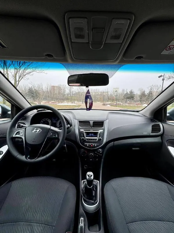 🇰🇵 Hyundai solaris

💰Цена: 750 000р
🏢Город: мариуполь
📅Год выпуска: 2011
🧾Пробег: 220 050км.
⚙️Двигатель: 1.6
⛽Топливо: бензин
⚙️Кпп: механика

📞 Телефон:

+7-949-727-41-51
+7-949-551-91-52
+7-989-263-55-56

💾 Описание

Solaris  – проверенный временем городской автомобиль, который сочетает в себе экономичность и уверенную управляемость.

✅Оригинальный пробег
✅Отличное состояние как
Внешне, так и технически

Хорошая комплектация:
Кожаный мульти-руль, полный электопакет, подогрев сидений, обогрев зоны дворников, птф, гидроусилитель, airbag, abs, оригинальные литые диски r16.

Улица шевченко 269

🏦 Возможна продажа в кредит по двум документам. - фотография - 9