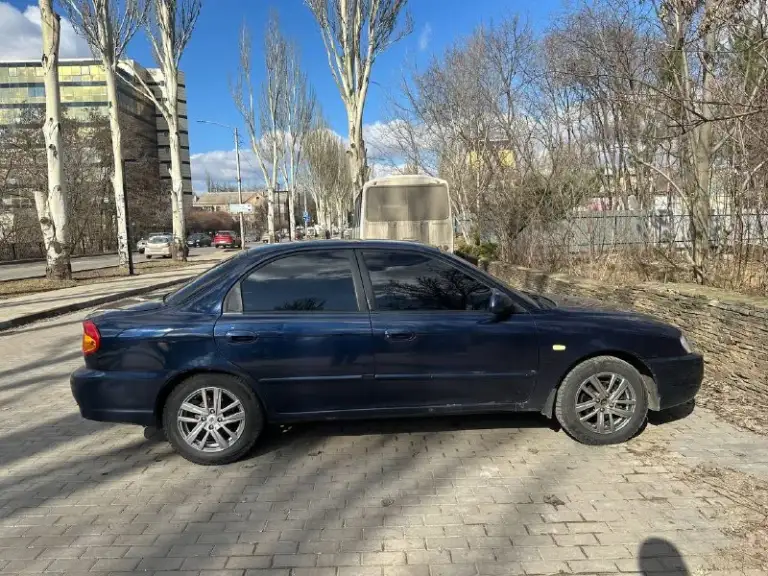 Kia spectra 2007г
Газ/бензин
1.6, Расход около 7-8л, работает хорошо, не дымит.
Коробка механика, 5ст. , всё отлично переключает, не хрустит, не выбивает.
По ходовке всё хорошо, не брякает, не бьёт
Стоит новая резина nokian.
Из комплектации : 4 стеклоподъёмника, обогрев заднего стекла и боковых зеркал, электро зеркала,
Салон велюр, в хорошем состоянии. Установлены bi-led модули
Автомобиль личный все документы есть, полностью чистая и переоформляемая!
Цена : 499.999
Связь +79499450069
📞 Звоните: +7(949)9450069 - фотография - 4
