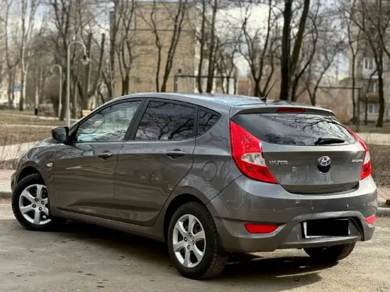 Hyundai solaris 2012
Объем двигателя 1.6
Коробка передач механическая
Вид топлива бензин
Эл-стеклоподъемники
Кондиционер
Датчик света
Датчик дождя
Противотуманные фары
Парктроник
Подушки безопасности
Abs
Мульти руль
Штатная акустика
Борт компьютер
Подогрев лобового стекла
Сигнализация
2 Комплекта ключей
Цена 765.000р торг
Автомобиль в хорошем состоянии, кузов целый без рыжиков, ржавчин. Мотор работает отлично без посторонних звуков, по коробке также без нареканий, ходовая обслужена, салон не прокурен, пластик не зацарапан, по электрике все работает, с документами полный порядок, любой вид переоформления.
Готов на любые проверки с вашей стороны…
+79495245474 - фотография - 4