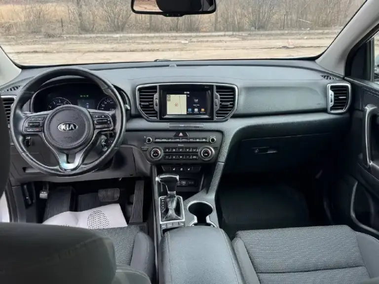 Kia sportage официал
2017 Год выпуска
Эксплуатация с 2018 года
Двигатель 2.0 бензин
Коробка автомат
1 Владелец с автосалона
Автомобиль в отличном состоянии,
Кузов без дтп ! Весь в заводском окрасе 1000% готов на любые проверки с вашей стороны
Вложения не требует от слова совсем !
В автомобиле есть все для комфорта
Роздельный климат-контроль,
Круиз-контроль,
Датчики света, и дождя,
Подогревы всех сидений,
Руля, зеркал, и стекл,
Парктрони,
Камера заднего вида,
И многое другое !
С документами полный порядок,
Любой вид оформления.
Г. Донецк
Цена 1.890 тыс. ₽ торг
Звоните остальное по
+79495210905
📲 Tg: r. B
📞 Звоните: +7(949)5210905 - фотография - 9