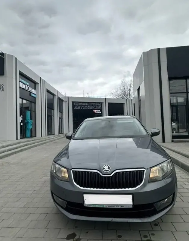 Skoda octavia a7 - 2015 года, объём 1.6 самый надежный мотор, на механике. 190 тысяч км пробега. Автомобиль в идеальнейшем состоянии, машина прошла то, эксплуатация сугубо в гараже, нареканий нет никаких, от слова совсем! В комплекте все ключи ( два ключа ) сервисные книги, записи всех то, обслуживание на офф дилере, за более детальной информацией звоните!
❗️❗️❗️❗️❗️
▶️Смотреть больше фото◀️
Цена 1.250 🍋 торг или обмен +79495180296
📲 Tg:. ...
📞 Звоните: +7(949)5180296 - фотография - 1