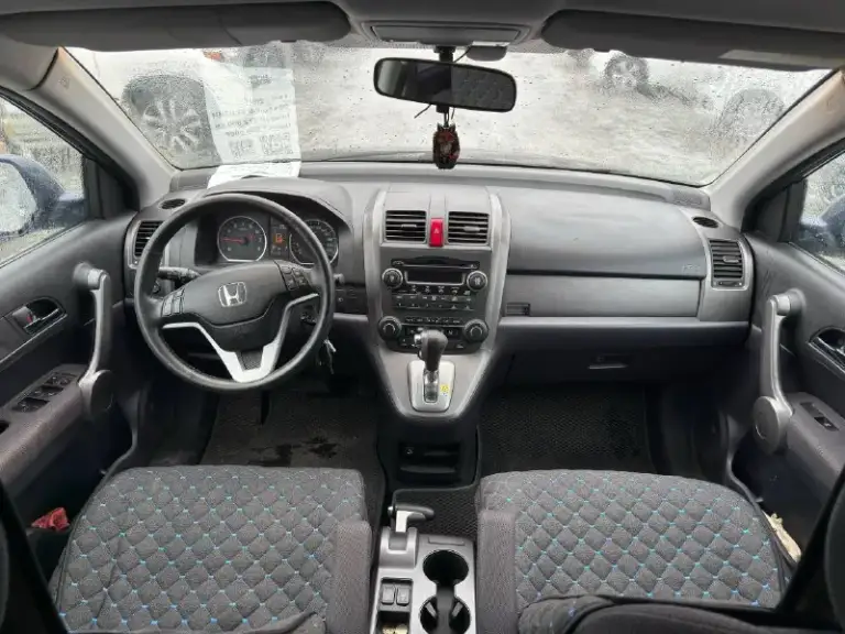 Honda cr-v
Год выпуска: 2007
Тип кпп: автоматическая
Объем двигателя: 2.0 литра
Тип топлива: бензин
Пробег: 172 000 км
Цена: 💥1 340 000 рубли 💥
Дополнительная информация:
Двух-зонный климат контроль
Подогревы сидений
Мультируль
Полный привод
Технически в отличном состоянии
📞 🇷🇺 +7 949 509 3428
+7 949 839 2499 - фотография - 8