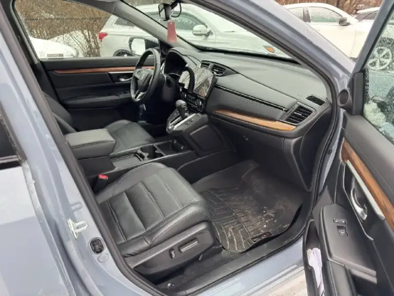 Honda cr-v 2021
Тип кпп: автоматическая
Объем двигателя: 1.5 бензин
Пробег: 32 000 км
Цена: 💥3 570 000 рубли 💥
Дополнительная информация:
Полный привод
Бесключевой доступ
Полный электро пакет
Датчики слепых зон
Удержание в полосе
Двух-зонный климат контроль
Люк
Подогревы сидений
Электропривод сидений
Память водительского
Мультируль
Кожаный салон
Электро ручник
Технически в отличном состоянии
📞 🇷🇺 +7 949 509 3428
+7 949 839 2499 - фотография - 7