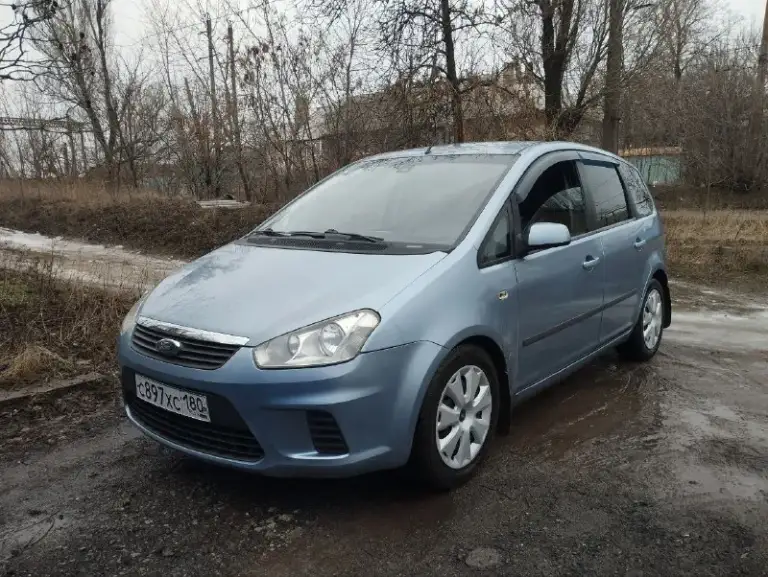 Ford c-max 1.8l, 2007г, пробег 195 000
Сборка германия
Классный, комфортный семейный автомобиль с огромным вместительным салоном-трансформером.
В россии с 2020 года, до этого каталась по дорогам финляндии.
Кузов оцинкованный, состояние на твёрдую 5.
Лкп вкруг близко к заводским значениям - 200-300 мкм.
Мотор цепной, для своего пробега в идеальном состоянии: масло не расходует, работает как часы, едет очень бодро.
Даже на месте родной катализатор.
Всегда своевременные то, машина полностью обслужена. Мотор эксплуатируется на оригинальном масле ford.
По комплектации:
- Кондиционер
- Эсп
- Регулировка руля по высоте и вылету
- Электро зеркала
- Abs
- Неплохая родная музыка
- Подрулевое управление магнитолой
В целом, добротная, универсальная машина, в которой не только чувствуешь себя комфортно на дальних расстояниях, можешь перевозить габаритные грузы, но и есть возможность получить эмоции от быстрой, маневренной езды, потому что машина на это способна.
Свежее то
Цена 585 торг
Горловка, +79494804415 - фотография - 1