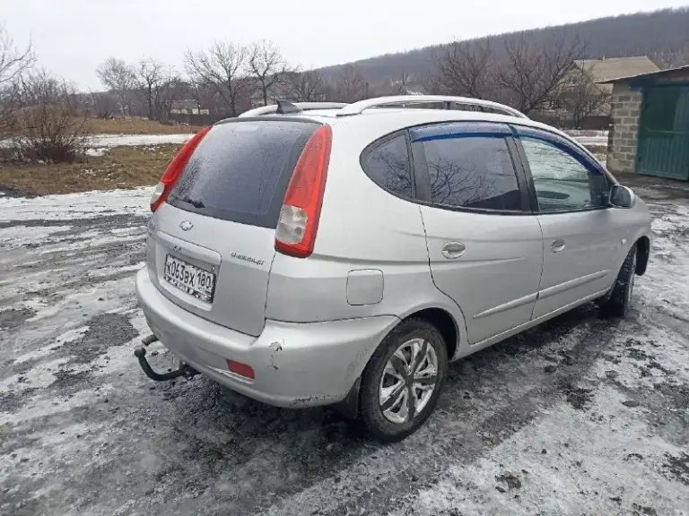 Срочно продам chevrolet такума. 2005г. Двигатель 2.0 бензин/газ (вписан), автомат, фаркоп(вписан). Пробег 194т. Км. Резина 2 комплекта: зима шипы на железках с колпаками, лето на титанах - оба комплекта с небольшим пробегом. Гбц после ремонта, грм новый. Находится в шахтёрск. 410т. Р. - торг минимальный и обоснованный. Остальные вопросы по телефону +79493667541

📞 Звоните: +7(949)3667541 - фотография - 2