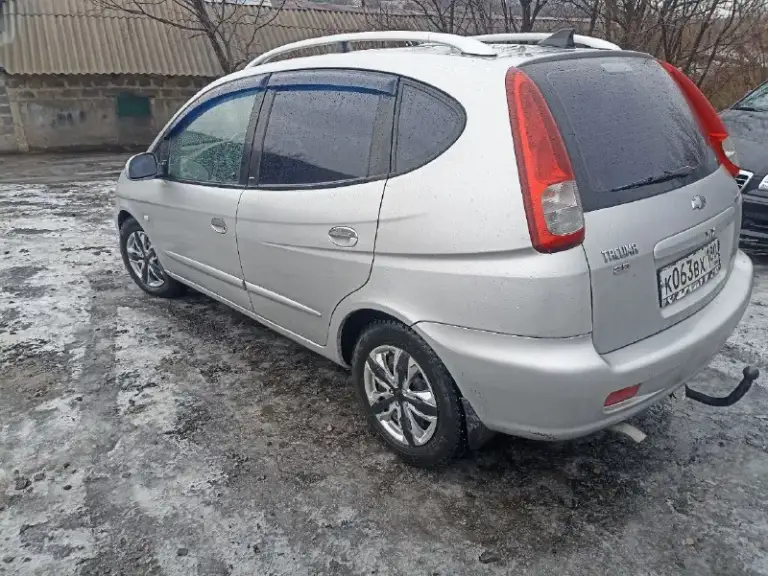 Срочно продам chevrolet такума. 2005г. Двигатель 2.0 бензин/газ (вписан), автомат, фаркоп(вписан). Пробег 194т. Км. Резина 2 комплекта: зима шипы на железках с колпаками, лето на титанах - оба комплекта с небольшим пробегом. Гбц после ремонта, грм новый. Находится в шахтёрск. 410т. Р. - торг минимальный и обоснованный. Остальные вопросы по телефону +79493667541

📞 Звоните: +7(949)3667541 - фотография - 3