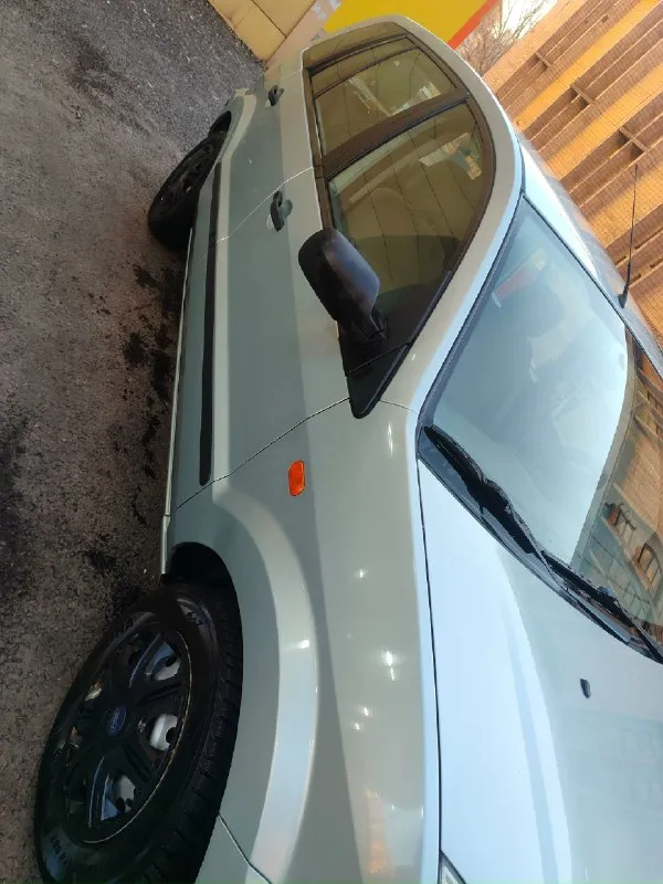 Ford fusion 2003 года 1.6 литра механика 101л. С. В одной семье 8 лет. Хорошее состояние для своих лет. Салон в отличном состоянии, сиденья не продавленые, в машине не курили, так как возили детей. Машина едет хорошо, дорогу держит, резина отличная, так же комплект зимы на дисках. Кондиционер заправлен холодит отлично. За этот год поменно: масла, фильтра, бачек расширительный, антифриз, жидкость гур с промывкой, топливный насос, грм, приводные ремни, помпа, подшипник промвала, подшипники ступицы передней. Есть потёртость по бамперу. Цена 500000 рублей, торг +74943687316 / +79493687317
📞 Звоните: +7(949)3687317 - фотография - 1