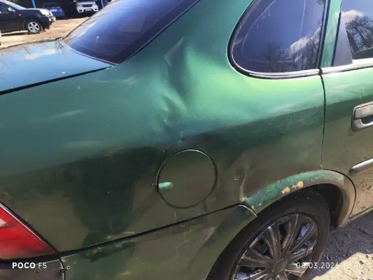 Продам opel вектра б 1996 года, двс 1.6, моноинжектор. Авто на ходу, срочных вложений не требует, езжу каждый день, но руки приложить надо. Касаемо кузова на фото видно и годы берут своë. Отдам летнюю резину в подарок, цена 150 тысяч без торга (торговаться не буду), продаю так как приобрела себе другой автомобиль. Продажа не спешная, за 100 не отдам, можете себе жигули купить. Авто находится в днр г. Макеевка, я собственник. С документами всё в порядке. +7949-363-06-99
📞 Звоните: +7(949)3630699 - фотография - 4