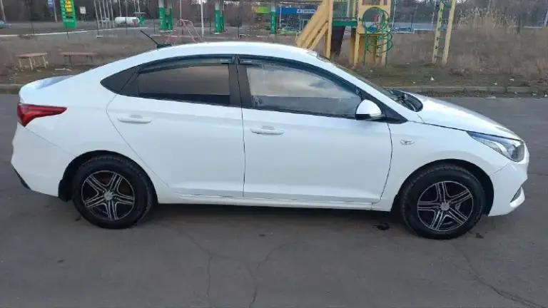 Hyundai solaris 2, 2017
Обьем: 1.4
Пробег: 170 000 км
Цвет: белый

• Механика (6-ст)
• Кондиционер
• Газ/бензин
• Мультируль
• Стеклоподъёмники
• Два комплекта резины, лето и всесезонка ( отличное состояние).

Состояние машины хорошее, обслужена и вложений не требует. В такси не была.
Цена: 920 тыс

+7949 357 92 61 - фотография - 1