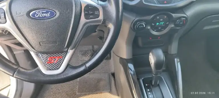 Ford ecosport 2014г.
Комплектация titanium.
1.6Л (140л. С. )
Автоматическая трансмиссия,
Сигналка с автозапуском через космос,
Бесключевой доступ,
Старт-стоп,
Андроид магнитола,
Мультируль, круиз,
Кожаные сиденья, подогрев,
Климат контроль,
Оптика (15т. Р. ), свет бомба,
Подвеска отлично!
Коробка отлично!
Двигатель отлично!
Отличный кроссовер,
Компактный и маневренный.
Делать ничего не надо, масла свежие, новые иридиевые свечи, запускается с пол оборота.
Цена 9оо. Ооо.
Осмотр в енакиево.
+79494628921
📲 Tg: @eavtospros
📞 Звоните: +7(949)4628921 - фотография - 9