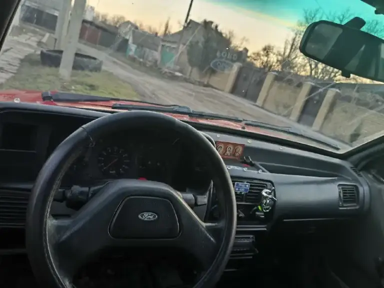 Продам ford escort 1986г. Несмотря на возраст, авто в хорошем состоянии: днище целое, новый аккумулятор, новый стартер, два комплекта резины на дисках, газ/бензин. Цена 150000 руб. Разумный торг у капота. Г. Амвросиевка, +79493774068
📞 Звоните: +7(949)3774068 - фотография - 2