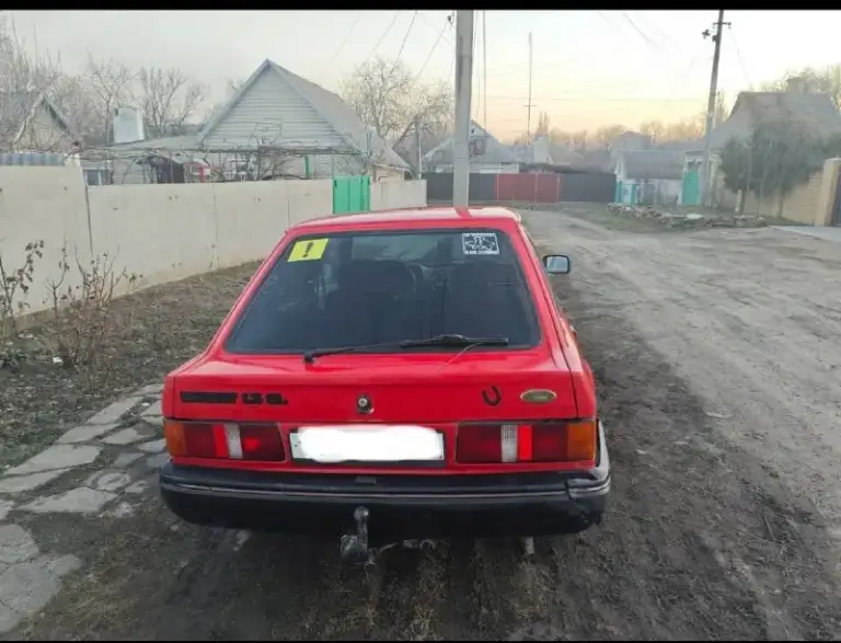 Продам ford escort 1986г. Несмотря на возраст, авто в хорошем состоянии: днище целое, новый аккумулятор, новый стартер, два комплекта резины на дисках, газ/бензин. Цена 150000 руб. Разумный торг у капота. Г. Амвросиевка, +79493774068
📞 Звоните: +7(949)3774068 - фотография - 4