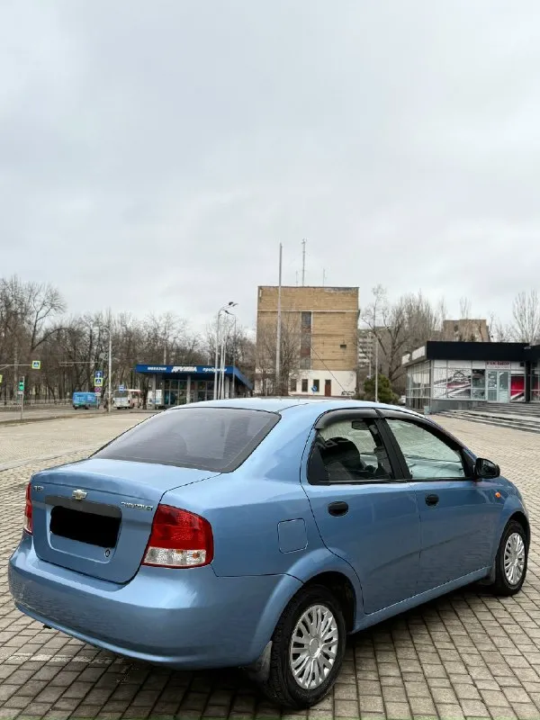 Продам chevrolet aveo 2005 г. В. Мотор бензин. Коробка механика!. Машина в идеальном состоянии, делать ничего не нужно!(учет рф переоформление без проблем!)пробег 177т. Км. Кондиционер, стеклоподъемники, центральный замок, сигнализация, хорошая музыка, новая резина. Машина в донецке!цена 385 000т. Рублей!торг у капота!возможен обмен. +79493918577
📞 Звоните: +7(949)3918577 - фотография - 3