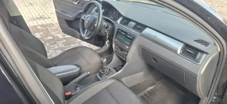 Продам skoda рапид 1.6 турбодизель,105 л. С. , декабрь 2013 г, один владелец, куплена в официальном салоне в донецке 2014г. Пробег родной 140000км. Автомобиль полностью обслужен, все то только на официальном сто. Цена 1150000р, +79493452335.осмотр по договоренности г. Донецк
📞 Звоните: +7(949)3452335 - фотография - 5