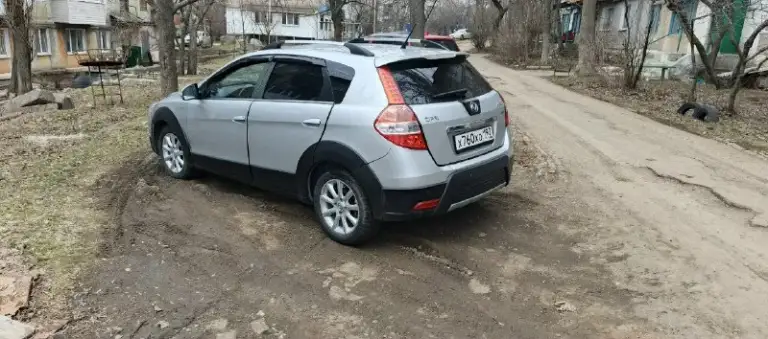 Продам не срочно. 2015 г. В 1.6.117л/с. Авто полностью обслужен. Замена масла каждые 6-7т. К. Замена масла в коробке с фильтром 10т. К. Назад. Едет бодро, мотор цепной, коробка переключает плавно. Акпп aisin, обычный гидротрансформатор. Климат рабочий, люк два положения, четыре стеклоподъёмника, четыре подушки безопасности, хорошая штатная музыка. Ходовая отлично. Резина зима один сезон. Хозяин, машина каждый день на ходу. Номер для связи 949 486-42 04. Телега :918 669-90 30. Территориально торез и близлежащие города. Цена 675 т. Р. Торг у капота.
📞 Звоните: +7(949)4864204 - фотография - 3