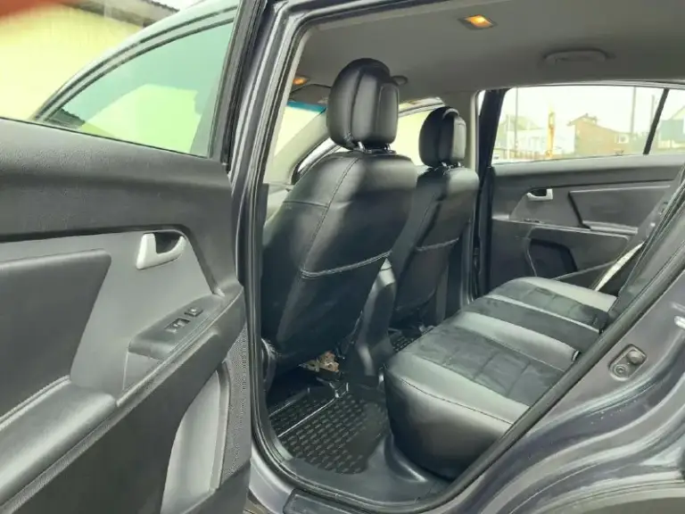 🔥 Kia sportage🔥
В шикарном состоянии!
✅Без дтп!
✅Одна крашенная деталь( передняя правая дверь!
✅Год выпуска 2013
✅ 2.0
✅Бензиновый (атмосферный)
✅Коробка автомат 6 ступка
✅Пробег 208 тыс. Км.
✅Автотека зелёная
✅Двигатель работает превосходно без постор. .. Ss="emoji" style="background-image:url('//telegram. Org/img/emoji/40/e29c85.png')">✅разъемы под aux usb
✅Разъем 12v
✅Монитор планшет
✅Камера заднего вида
✅Парктроник
✅Литые диски r17
✅Тех осмотр пройден, готов к регистрации в мрэо
✅ Торг на полный бак топлива
✅Донецк.
🔥Новая стоимость 1.295.000₽🔥
Тел. +7949-50-800-60
📞 Звоните: +7(949)5080060 - фотография - 8