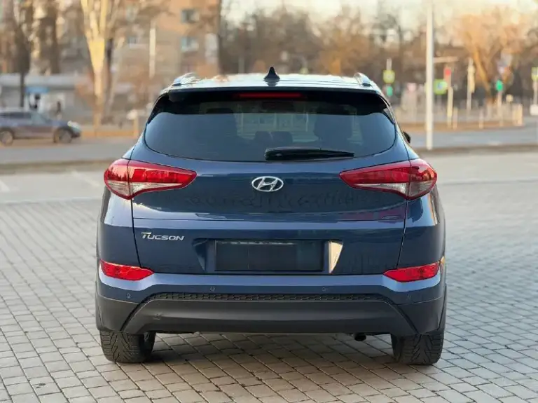 Hyundai tucson
2018Г бензин 2.0
Автомат
Автомобиль в хорошем состоянии!
Есть все для комфортного вождения!
Парктроник,
Монитор андроид,
Подогрев сидений передних и задних,
Климат/контроль,
Круиз/контроль,
Мульти-руль,
Датчик дождя,
Авто свет,
Помощь при спуске,
И многое другое….
С документами полный порядок!!
Диагностическая карта есть!!!
Цена 1,885₽
Все вопросы по тел+79495722131
📞 Звоните: +7(949)5722131 - фотография - 5