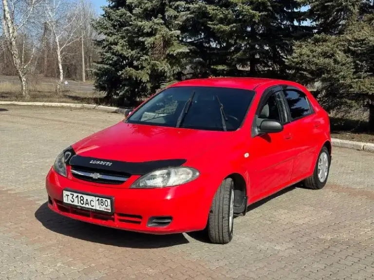 Продам chevrolet lacetti. Объем двигателя 1.4. Пробег 180.000км. Бензин и газ евро 4. Машина в отличном состоянии. 2008год. Передние стеклоподъемники. Отличная музыка. Вложений не требует. Цена 390.000р. С переоформлением. Осмотр город донецк. Все подробности по телефону +79493820834. - фотография - 9
