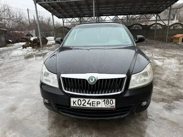 Продается шкода а5 2012 года.
Двигатель бензин 1.6
Пробег 195.000
Хорошая комплектация:
- Подогрев передних сидений трехступенчатый.
- Подогрев зеркал.
- Датчик света.
- Кожанный руль.
- Антипробуксовочная система.
- Парктроники.
- Кондиционер.
И многое другое.
Установлена 2din магнитола, с навигацией и хорошей музыкой.
Масло менялось каждые 8тыс км.
Автомобиль в идеальном техническом состоянии.
По кузову есть нюансы.
Цена: 750.000 хороший торг у капота.
Телефон: +79494195216 - фотография - 1
