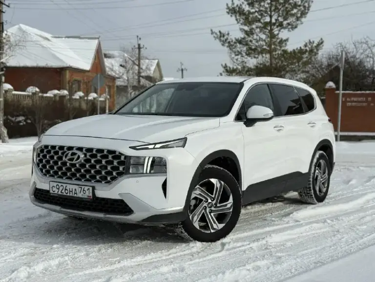 ➡ В продаже: hyundai santa fe 2021 iv рестайлинг - из кореи
2.5 T бензин - 280 лс, пробег — 76 тыс. Км. В очень хорошей комплектации. Авто в наличии в луганске

Пригнана в рф в 2023 году из кореи тщательно подбиралась без дтп и прочих нюансов, все подушки и стекла родные.

📝 Документы:
- Автомобиль находится в луганске, полное переоформление,
Без схем по доверенности и так далее.
- По запросу предоставлю vin-код и видеообзор автомобиля.

🔽 Технически авто полностью исправно, все работает корректно, вложений не требует. Готовы к любым проверкам и диагностике, все узлы и агрегаты в исправном состоянии

2.5 Turbo — 280 л. С. - отличная динамика в сочетании с адекватным расходом топлива — автомобиль действительно едет очень бодро для своего класса. Редкий вариант на рынке именно с турбо версией, не стоит сравнивать с обычными атмосферным 2.5 на 180 сил, совсем друга езда и впечатление.

- Стоит отдельно отметить, что линейка 2.5-литровых бензиновых моторах, кот
📞 Звоните: +7(959)1204792 - фотография - 1