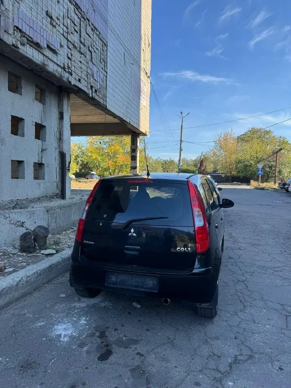 Продам mitsubishi colt 2008 года с двигателем 1.5 (не путайте с 1.3), коробка передач автоматическая - робот, с настоящим пробегом 170.000 км. В семье уже почти 3 год, ездит девушка. Машина обслужена, вложений не требует. Все менялось и обслуживалось, не затягивалось. Масла, фильтра, колодки, датчики, свечи. Машина никогда не подводила. Кондиционер заправлен и работает, подогревы сидений. Все стекла оригинальные, работает каждая кнопочка. Масло не расходует от замены до замены, в коробке менялось масло и датчики, сцепления еще хватит надолго, лед лампочки в фарах. Два ключа, полное переоформление, красивые номера в подарок. Автотека зеленая, дтп не было. Осмотр в г. Донецке. Цена 550.000 рублей. Номера для связи: +7 949 376 0414 +7 949 375 12 46.
📞 Звоните: +7(949)3760414 - фотография - 2