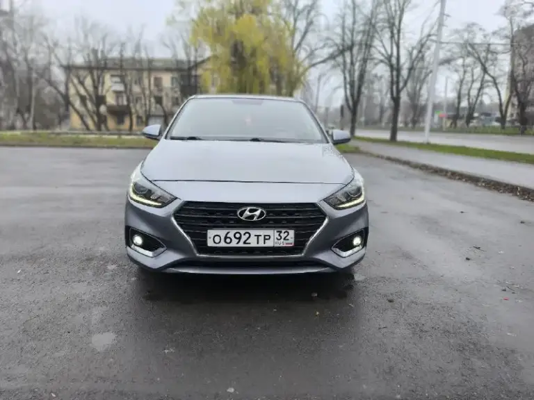 Марка: hyundai
Модель: solaris
Год: 2018
Пробег: 139000
Объем двигателя: 1.6
Топливо: бензин
Кпп: автоматическая
Цвет: серый
Цена: 1375000р
Тел +79493526414
Описание:
Весь в заводской краске!
Без дтп!
Зелёная автотека!
Комплектация: диодная оптика с подсветкой зоны поворота, подогрев: лобового стекла, руля и всех сидений, климат, круиз, мультируль, bluetooth, датчики давления шин, системы безопасности, сигнализация с автозапуском.
Авто без жучков и коррозии!
Диагностическая карта в наличии - фотография - 2
