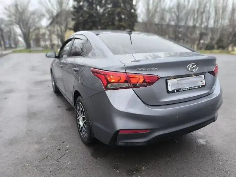 Марка: hyundai
Модель: solaris
Год: 2018
Пробег: 139000
Объем двигателя: 1.6
Топливо: бензин
Кпп: автоматическая
Цвет: серый
Цена: 1375000р
Тел +79493526414
Описание:
Весь в заводской краске!
Без дтп!
Зелёная автотека!
Комплектация: диодная оптика с подсветкой зоны поворота, подогрев: лобового стекла, руля и всех сидений, климат, круиз, мультируль, bluetooth, датчики давления шин, системы безопасности, сигнализация с автозапуском.
Авто без жучков и коррозии!
Диагностическая карта в наличии - фотография - 4