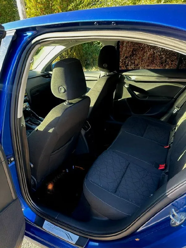 Продаю skoda ( skoda) октавия 2019 года выпуска, пробег 175000 км, двигатель 1.6 ( самый надёжный), коробка передач-автомат(айсин), климат контроль. Автомобиль в собственности полтора года. Причина продажи -приобретение нового автомобиля. Очень надёжный и комфортный автомобиль 👍 цена-1.600000 руб. Торг. Вопросы по телефону +79493016390 александр
📞 Звоните: +7(949)3016390 - фотография - 3