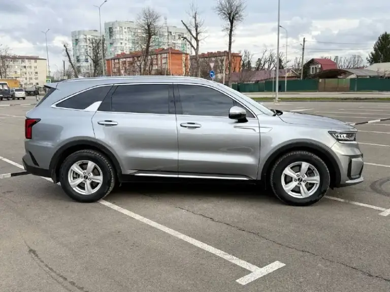 Kia sorento 2020г 2.5 объем
Пробег 175.000
Автомобиль приобретали у официального дилера
Не путайте с привозными
В отличном состоянии
Весь кузов в заводской краске
Есть по базе дтп одно передний бампер
Была маленькая вмятина (есть фото что было )
Технически автомобиль всегда обслуживали во время
Полное то прошли 1000км назад
В очень хороша комплектация

Цена:2.800.000р
Г. Краснодар
Номер для связи +79814574884
( Возможно доставка в донецк ) - фотография - 4