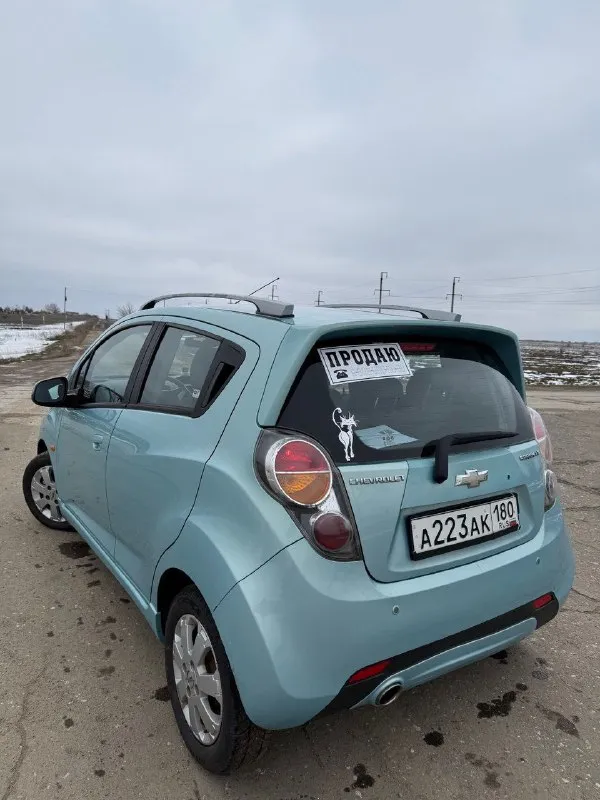 Продам chevrolet spark🔥
Год выпуска:2010🔥
Пробег, км:157.000(оригинал) 🔥
Модификация:1.2 мт 🔥
Тип двигателя:бензин🔥
Коробка передач :механика 🔥
Привод:передний🔥
Тип кузова : хетчбек 5-дверный🔥
Koмплeктaция: base🔥
Цвет: голубой🔥
1 Собственник
Автомобиль в родном окрасе
Продажа автомобиля от собственника. Автомобиль в богатой комплектации и в ухоженном состоянии.
Машина на полном ходу, не требует никаких вложений от слова совсем.
Мотор в идеальном состоянии, не троит, не дымит, не имеет каких либо посторонних звуков, не слышно даже как он работает.
Мкпп-в идеальном состоянии, все передачи включаются мягко, без хрустов, ничего не выбивает.
Ходовая-мягкая, ничего не стучит, не тарабанит, всё что нужно было - поменяно. Так же имеется видео, по просьбе отправлю для более лучшего осмотра авто.
Готов к выезду в любой сервис по вашему желанию.
При встречу всё расскажу и покажу.
Цена:599.999 тысяч
Торг минимальный и обоснованный
Возможен пригон по договоренности.
Возможен обмен.
Номер для связи: +79495752024 - фотография - 9