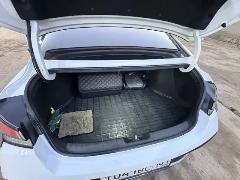 Hyundai elantra 7 2023
1.5
Коробка автоматическая
Пробег 100000
Электронная приборная панель
Электронный ручник
Парктроники
Камера заднего вида
3 Режима езды
Auto hold
Кожаный салон
4 Стеклоподъемника
Складные зеркала
Кондиционер
Старт стоп
Мульти руль
Led фары
Круиз контроль
Подогревы передних сидений
Электро регулировка зеркал
Бесключевой доступ
17 Титаны заводские
Машина шустрая и экономичная.
Авто находится в луганске
Цена: 2.100.000 рублей. Торг реальному покупателю.
+79591216020
📞 Звоните: +7(959)1216020 - фотография - 10