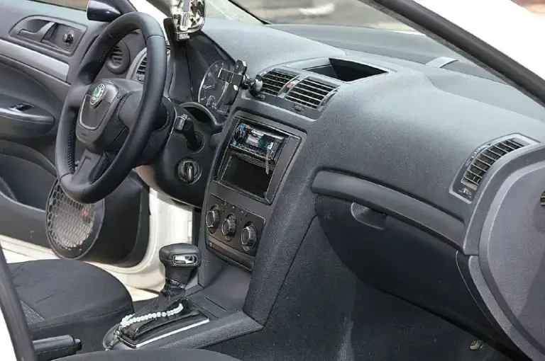 Доброго времени суток!
Продаётся skoda octavia a5 в отличном состоянии.
Официальная.
Не билась и не красилась.
Обслужена, кузов, мотор, коробка, ходовая в отличном состоянии.
Только поменял ремень грм, ролики, масло в коробке.
Поставил диски r17,зимняя резина.
Коробка автомат (гидротрансформатор) не dsg.
Год 2011
Мотор 1.6 mpi
Пробег 176.000 тыс ( не скручен)
Цена 950.000 тыс.
Реальному покупателю, торг.
Возможен обмен на авто дешевле.
Тел +79495022883 - фотография - 9