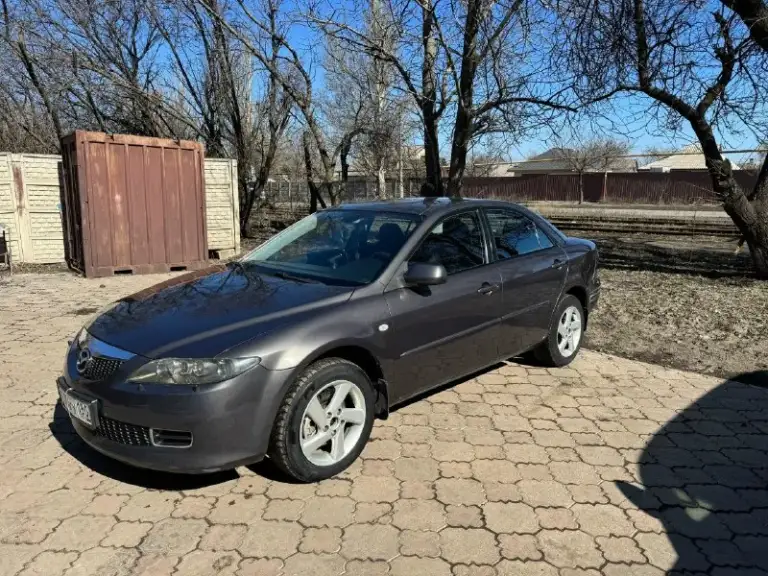 Продаю mazda 6 gg рестайлинг 2005 года. 🚘 автомобиль в отличном состоянии, без аварий и повреждений. Все стекла оригинальные, vin-номер в порядке. Ходовая и двигатель в норме, мотор капиталили на 240 тысячах километров, масло меняю регулярно. 🔧 двигатель 2 литра, бензин. Шестиступенчатая коробка передач работает как часы. Управление удобное, клиренс высокий благодаря установленным проставкам. 📏 салон просторный и удобный, багажник вместительный. Новые фары с линзами и бронепленкой. 📍 осмотр возможен в донецке. Цена 525 тысяч рублей, возможен небольшой торг. 📞 свяжитесь для дополнительной информации и записи на осмотр по телефону :+79494327455
📞 Звоните: +7(949)4327455 - фотография - 2