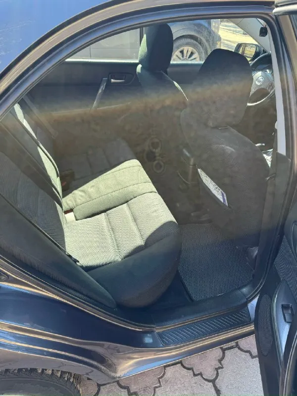 Продаю mazda 6 gg рестайлинг 2005 года. 🚘 автомобиль в отличном состоянии, без аварий и повреждений. Все стекла оригинальные, vin-номер в порядке. Ходовая и двигатель в норме, мотор капиталили на 240 тысячах километров, масло меняю регулярно. 🔧 двигатель 2 литра, бензин. Шестиступенчатая коробка передач работает как часы. Управление удобное, клиренс высокий благодаря установленным проставкам. 📏 салон просторный и удобный, багажник вместительный. Новые фары с линзами и бронепленкой. 📍 осмотр возможен в донецке. Цена 525 тысяч рублей, возможен небольшой торг. 📞 свяжитесь для дополнительной информации и записи на осмотр по телефону :+79494327455
📞 Звоните: +7(949)4327455 - фотография - 3