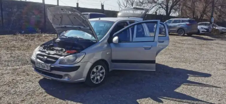 Срочно продаю hyundai getz 2008 г. В. , объем 1.4 автомат машинка в хорошем состоянии без вложений по кузову все отлично гнили ржавчины не чего нет 100% мотор идеальный работает ровно масла, фильтра только менял, коробка переключает тихо, мягко, по ходовой все хорошо не чего не гремит не стучит все отлично. Резина зима лето. Документы в порядке я хозяин полное переоформление, любые проверки без проблем. Машинка в идеальном состоянии не каких вложений не требует. Комплектация максимальная могу скинуть видео обзор по запросу продажа срочная цена 250 тыс рублей торга нет тел +79494497537 звоните в любое время есть телеграмм и макс, вотцап
📞 Звоните: +7(949)4497537 - фотография - 1