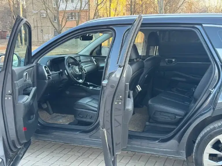 Kia sorento
2020 Год выпуска
Пробег 58 тыс. Км
Двигатель 2.2d
Коробка автомат
4Wd ( полный привод )
Для внутреннего корейского рынка

Автомобиль в отличном состоянии,
Кузов без дтп, весь в заводском окрасе!

Максимальная комплектация
Кожаный салон
Электро сиденья, с подогревами
Память и вентиляция передних сидений
Подогрев руля
Под рулевые лепестки
Ambient lighting, контурная цветная подсветка салона
Парктроники передние и задние
Кнопка start/stop
Двух зонный климат контроль
Активный круиз контроль
Без ключевой доступ keylessgo
Авто складывание заркал
Адаптивная led оптика, передняя и задняя
Led туманки
Цифровой щиток приборов
Проекция на лобовое стекло
Обзор 360°
Электро крышка багажника
Электро ручник
Система autohold
Датчики слепых зон
Датчик смены полосы
Дистроник
И многое другое

С документами полный порядок.
Продажа с полным переоформлением в мрэо

Г. Донецк
Цена 3.200.000
Реальному покупателю торг
Звоните остальное по тел.
+79495210885 - фотография - 7
