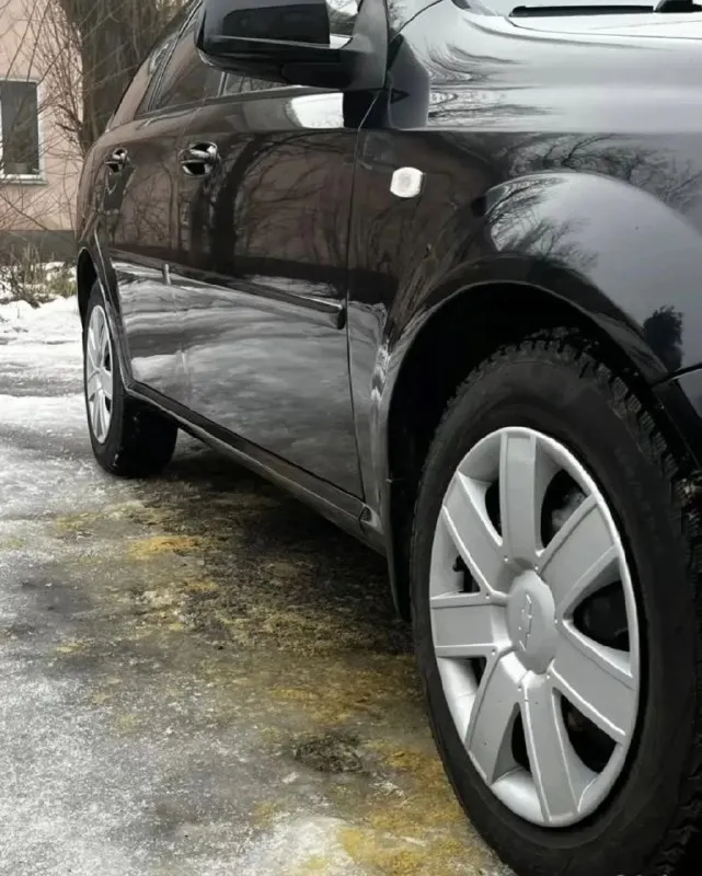 Собственник продам chevrolet лачетти 2011год авто как новая гаражное хранение комплектация полная вложение не нужно абсолютно никаких резина новая кондиционер дует отлично 👍 авто очень красивом цвете. Тел +79496645767
📞 Звоните: +7(949)6645767 - фотография - 3