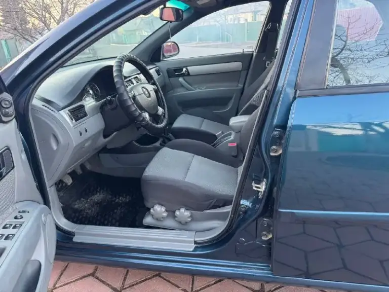 🚗
🚘Продам🚘,
Chevrolet lacetti 2008 г.
В идеальном состоянии!!!
Автотека зеленая!❗️(любые проверки ❗️
Авто не бито, не крашено, гаражного хранения!
Климат контроль
Мотор 1.8 (самый лучший, и надежный)
Коробка механика!
4 Стекло подъемники
С родным пробегом !
Ходовая, коробка и мотор работает как часы!
Кузов без ржавчины, без вмятин и царапин!
Электрика вся исправна!
Птс оригинал!
Авто полностью обслужено!
При осмотре будите довольны!
Осмотр г харцызск
Цена: 590000 ₽
📲 Tg: алёна
📞 🇷🇺 Звоните: +79498997842

Авторынок днр донецк - фотография - 6