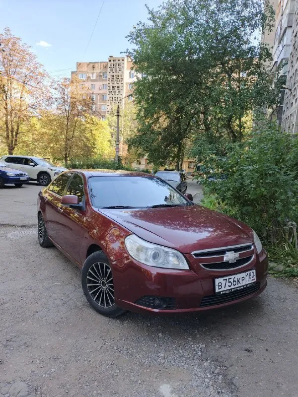 Продам свою машинку шевроле эпика, 2008 года выпуска. 2 л ( 143 л. С. ) механика.
Круиз - контроль, климат - контроль, 4 эсп, подогрев сидений, магнитола новая (старую отдам)
Она у меня третий год, менялось много всего и во время, в том числе рулевая рейка (отдам старую под восстановление на всякий случай). Двигатель с пробегом 135 тысяч установлен в июле 2025 (старый отдам в разобранном виде, голова проточена, ).
По ходовке все заменено. Менялось сцепление, компрессор кондиционера, передние ступицы.
Заменено масло и фильтра.
Установлено гбо, не зарегистрировано, но устанавливалось в таганроге и есть все документы. Так же могу снять, без проблем.
В серьезных дтп не была, были притертости и соответственно окрасы.
Салон кожа, все целое.
На учёте на мне, переоформление без проблем.
Машина каждый день на ходу.
По кузову есть недостатки, машина не новая. Да и вообще всегда есть к чему стремиться и приложить руки.
Цена 580 ₽, торгуюсь при виде денег.
+79495015550
Донецк - фотография - 1