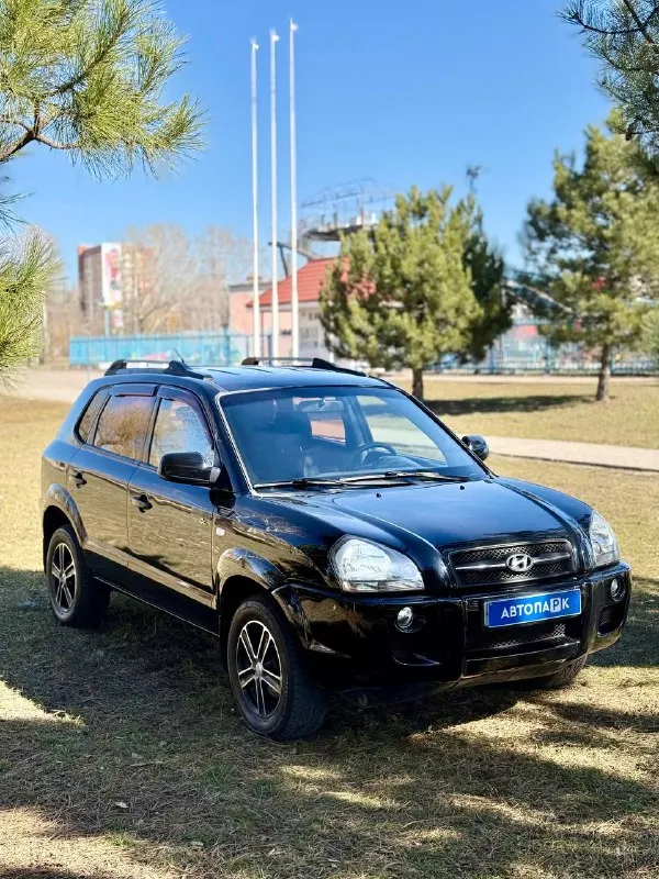 ◼️ Hyundai tucson

💰Цена: 900 000р
🏢Город: мариуполь
📅Год выпуска: 2006
🧾Пробег: 180 526км.
⚙️Двигатель: 2.0
⛽Топливо: бензин/газ
⚙️Кпп: автомат

📞 Телефон:

+7-949-727-41-51
+7-949-551-91-52
+7-989-263-55-56

💾 Описание:

✅ Отличное состояние
✅ Полный привод 4х4
⛽️ Гбо евро-4

➕ Два комплекта резины
Зима/лето на дисках

Надёжный двигатель 2.0 едет хорошо, акпп отлично. Ходовая без посторонних звуков, мягкая. Велюровый салон как новый, гур, полный электропакет, abs, центральный замок, сигнализация, подогрев сидений, кожаный руль, подогрев лобового, климат-контроль холодит шикарно.

Улица шевченко 2️⃣6️⃣9️⃣

➕Автомобиль с пройденным техническим осмотром и готов к переоформлению.

🏦 Возможна продажа в кредит по двум документам. - фотография - 3