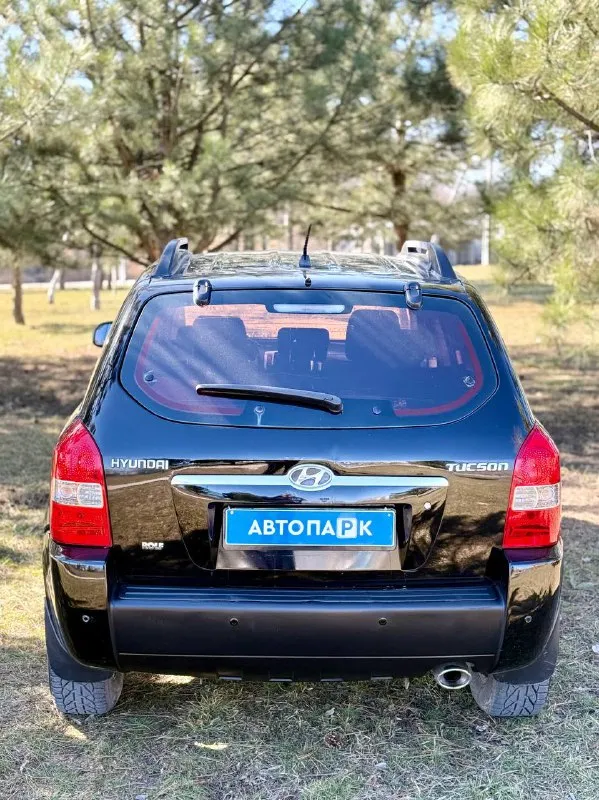 ◼️ Hyundai tucson

💰Цена: 900 000р
🏢Город: мариуполь
📅Год выпуска: 2006
🧾Пробег: 180 526км.
⚙️Двигатель: 2.0
⛽Топливо: бензин/газ
⚙️Кпп: автомат

📞 Телефон:

+7-949-727-41-51
+7-949-551-91-52
+7-989-263-55-56

💾 Описание:

✅ Отличное состояние
✅ Полный привод 4х4
⛽️ Гбо евро-4

➕ Два комплекта резины
Зима/лето на дисках

Надёжный двигатель 2.0 едет хорошо, акпп отлично. Ходовая без посторонних звуков, мягкая. Велюровый салон как новый, гур, полный электропакет, abs, центральный замок, сигнализация, подогрев сидений, кожаный руль, подогрев лобового, климат-контроль холодит шикарно.

Улица шевченко 2️⃣6️⃣9️⃣

➕Автомобиль с пройденным техническим осмотром и готов к переоформлению.

🏦 Возможна продажа в кредит по двум документам. - фотография - 5