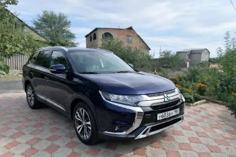 Mitsubishi outlander iii 2021
Рестайлинг
2.4 Акпп awd
167 Л. С.
Пробег 40 тыс. Км

🔥Машина дилерская, я единственный собственник.
Без дтп, окрасов, скрытых и явных дефектов
Состояние идеальное
Кожаный салон и руль, рейлинги на крыше, электропакет, мультируль, климат-контроль, мультимедиа с цветным дисплеем, запуск двигателя с кнопки, подогрев сидений и многое другое.
🔥Машина в состоянии новой.
Все ответы только по телефону
Шахтёрск
2.65 Млн, торг
+79493726094 - фотография - 1