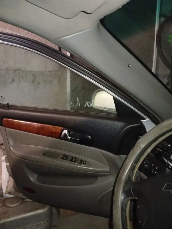 Продам chevrolet evanda 2.5 автомат. Пробег 236 т. Км. Регистрация рф, местная, 180 регион. Установлен и вписан газ. Заводится, работает. Есть проблема с акпп, сама не едет. Обработана, обесшумленна. Кондиционер, климат контроль, кожаный салон, сигнализация, центральный замок, газ, парктроник, 2 ключа, диски литые, новый радиатор, катушки, ходовка в хорошем состоянии.
Быстрое переоформление без проблем. Цена 300 т. Рублей. +79490451504 - фотография - 3